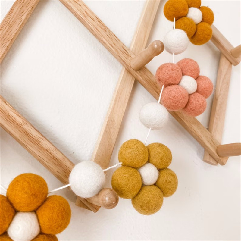Feito à mão feltro margarida g - Baby Nursery Garland avaliação e preço