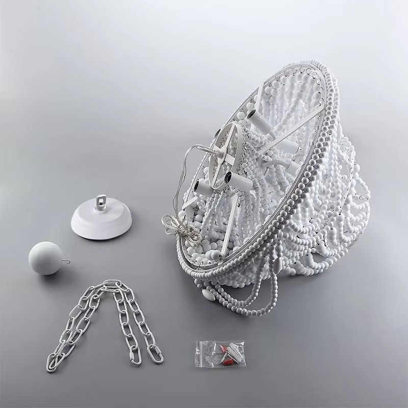 Lustre de Madeira com Contas,  - Baby Nursery Chandelier avaliação e preço